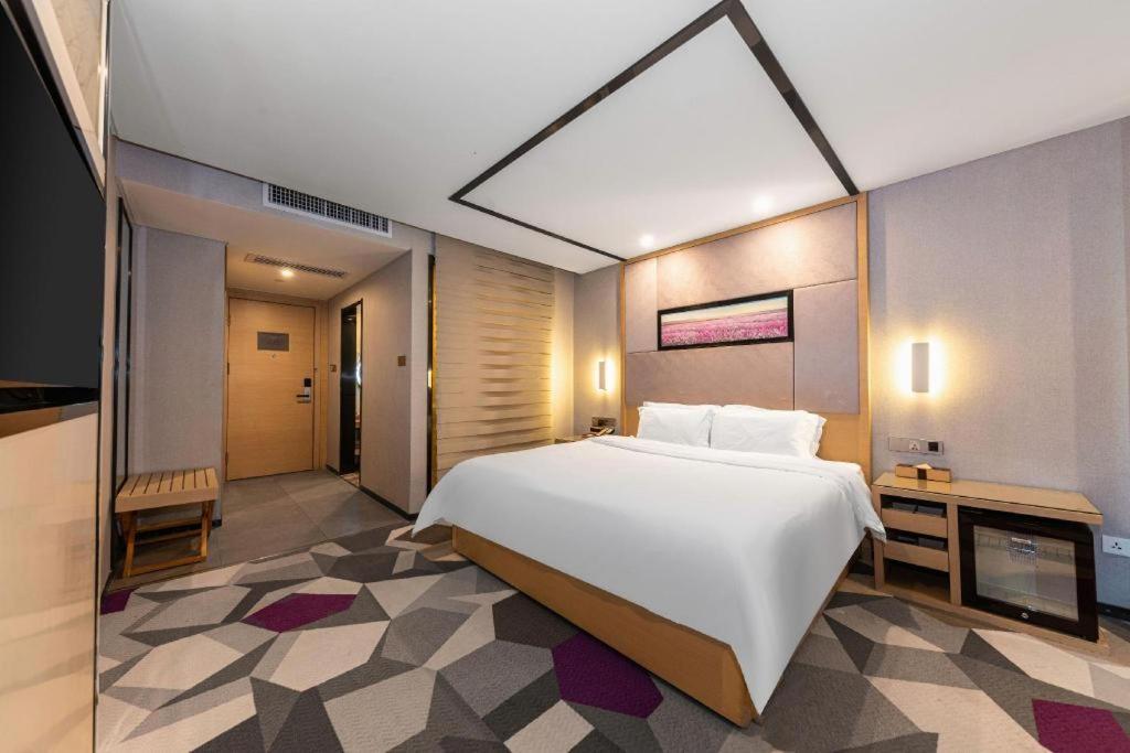 Lavande Hotel Nanchang Ai XI Hu Subway East Station Branch Eksteriør billede