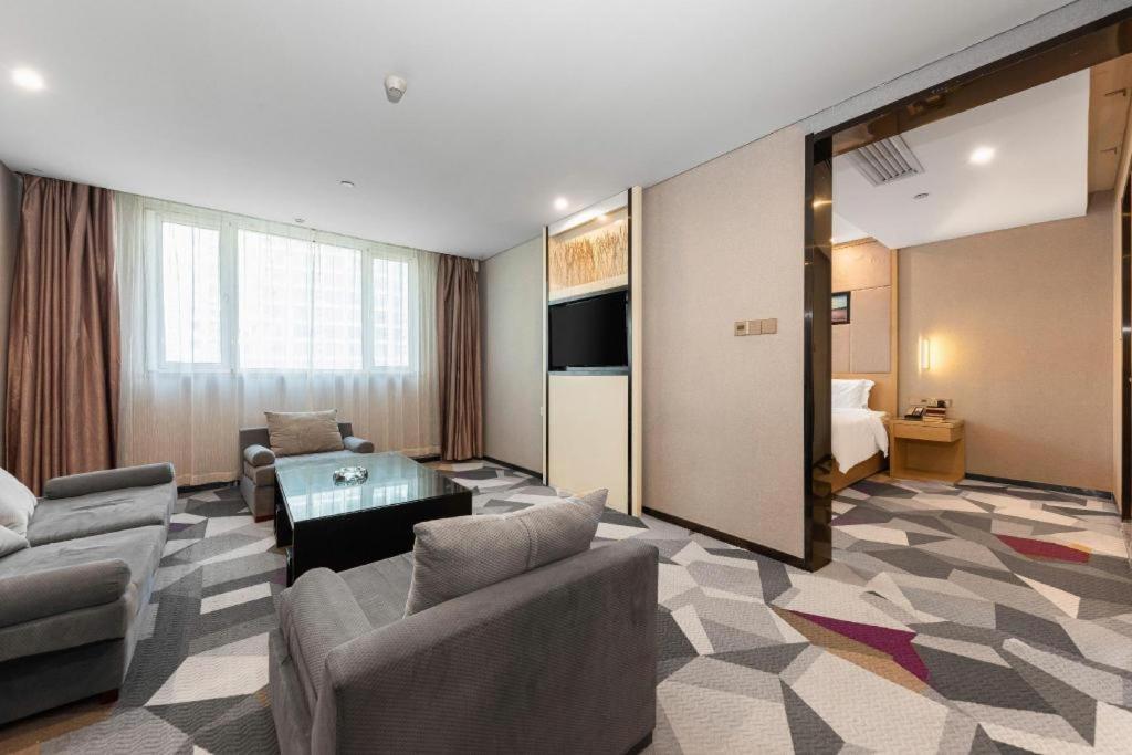 Lavande Hotel Nanchang Ai XI Hu Subway East Station Branch Eksteriør billede