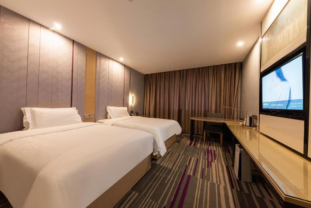 Lavande Hotel Nanchang Ai XI Hu Subway East Station Branch Eksteriør billede