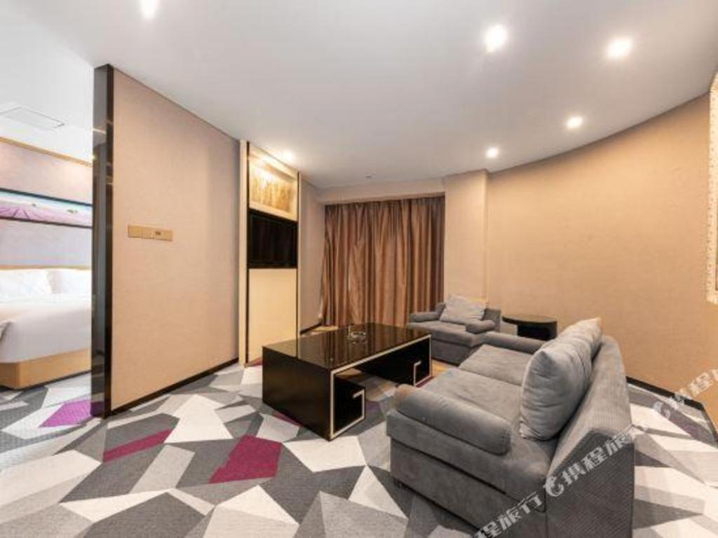 Lavande Hotel Nanchang Ai XI Hu Subway East Station Branch Eksteriør billede