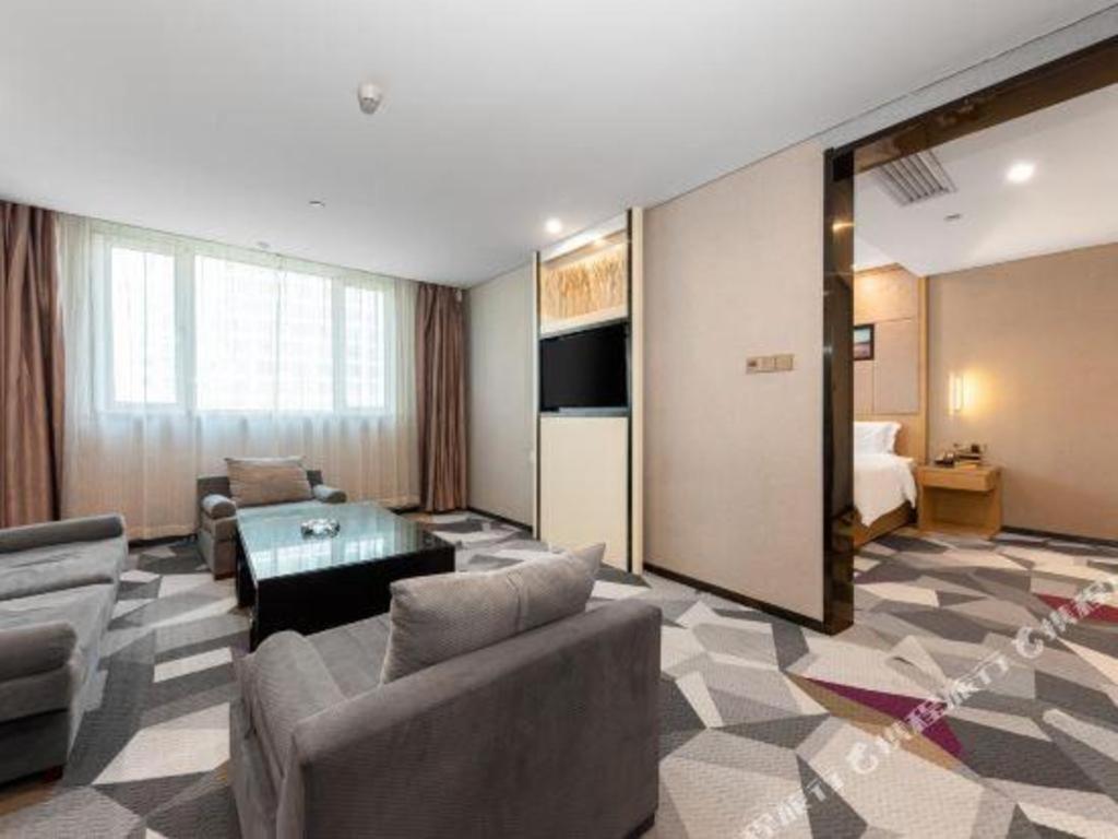 Lavande Hotel Nanchang Ai XI Hu Subway East Station Branch Eksteriør billede