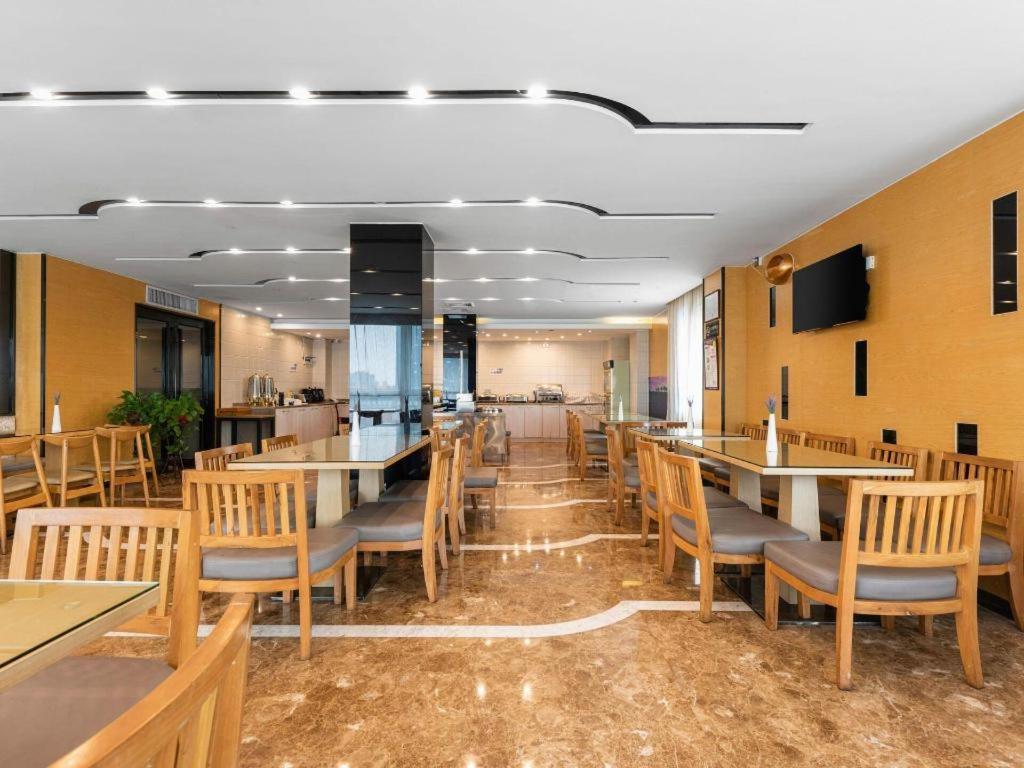 Lavande Hotel Nanchang Ai XI Hu Subway East Station Branch Eksteriør billede